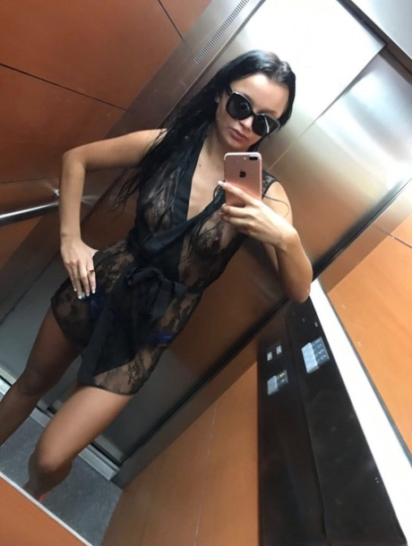 Alemdağ Çevresinde Lüks Rezidans Konforunda Escort Tatyana
