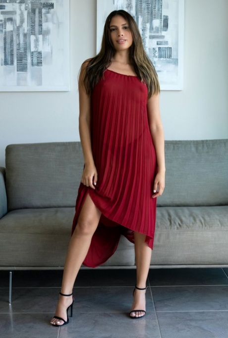 Kuloğlu Çevresinde 5 Yıldızlı Otel Servisi Escort Yağmur